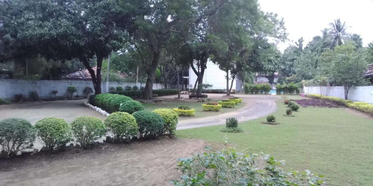 Samwill Holiday Resort Kataragama Luaran gambar