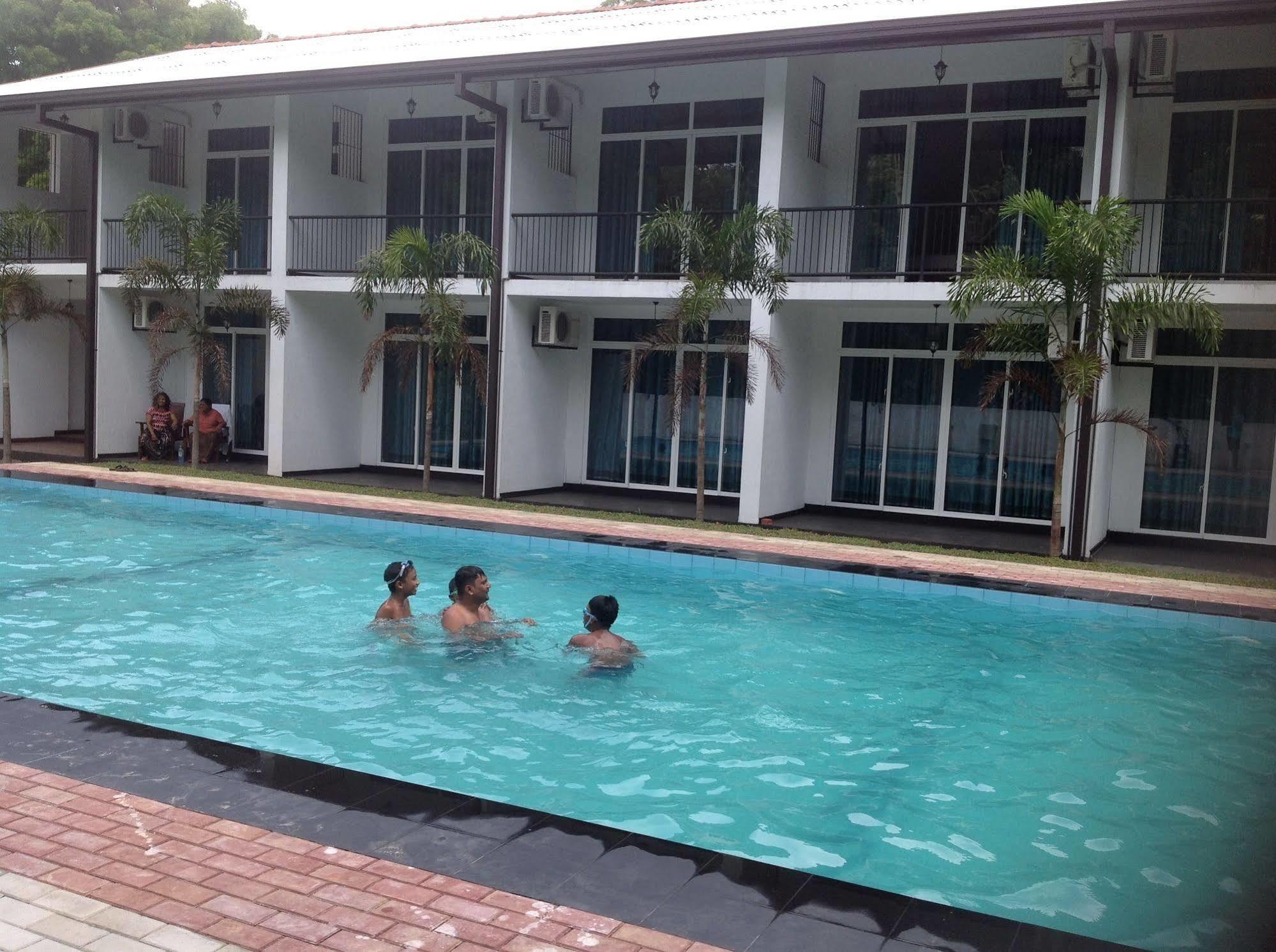 Samwill Holiday Resort Kataragama Luaran gambar